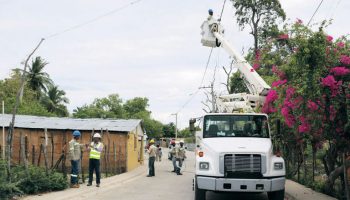 Sobre carga energética provoca apagones en la capital