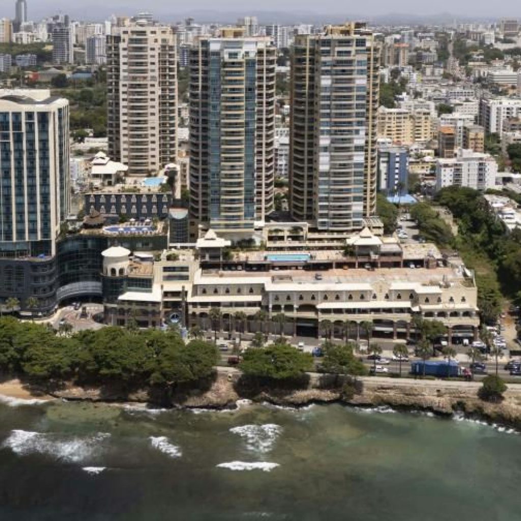 Malecón Center en ruinas: el colapso de un proyecto que prometía revitalizar la capital