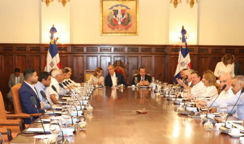 Abinader, Raquel Peña y otros funcionarios tienen hasta el 16 de este mes para declaraciones juradas