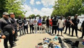 Someten a uno de 15 haitianos que alegadamente formaban banda que asaltaba a camioneros en Santiago