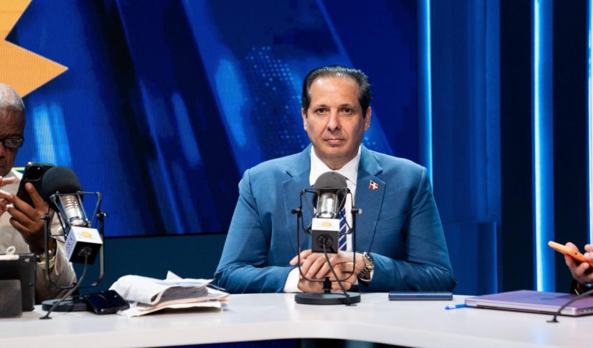 Ministro Víctor Atallah: “un Peso Invertido En Atención Primaria Reduce En 67 % Las Enfermedades Y El Gasto En Salud”