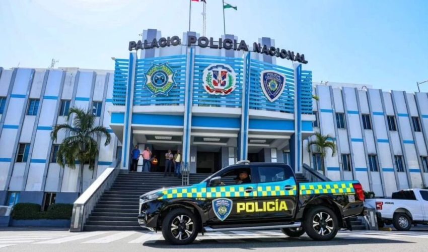 Presidente Abinader Presenta La Nueva Imagen De La Policía Nacional