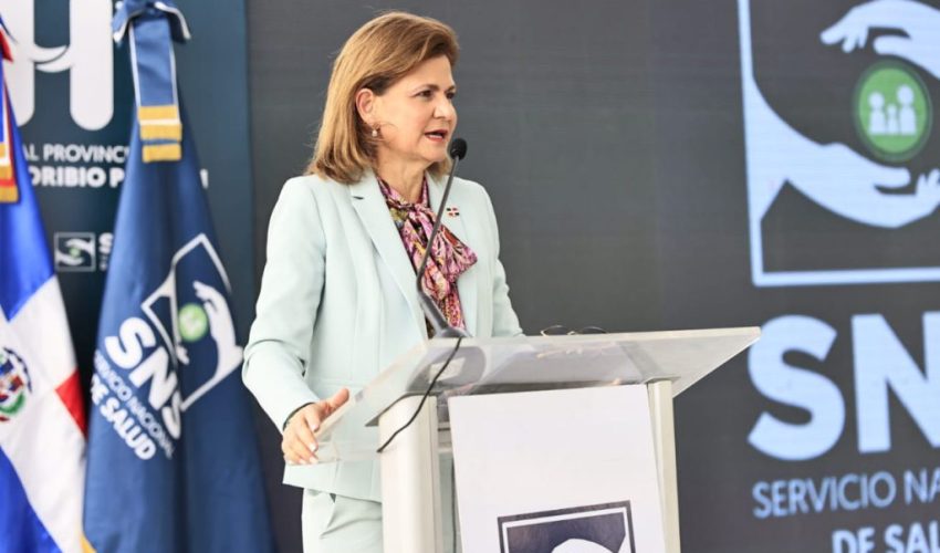 Vicepresidenta Entrega Primera Etapa Remozamiento Hospital Pascasio Toribio Piantini De Salcedo