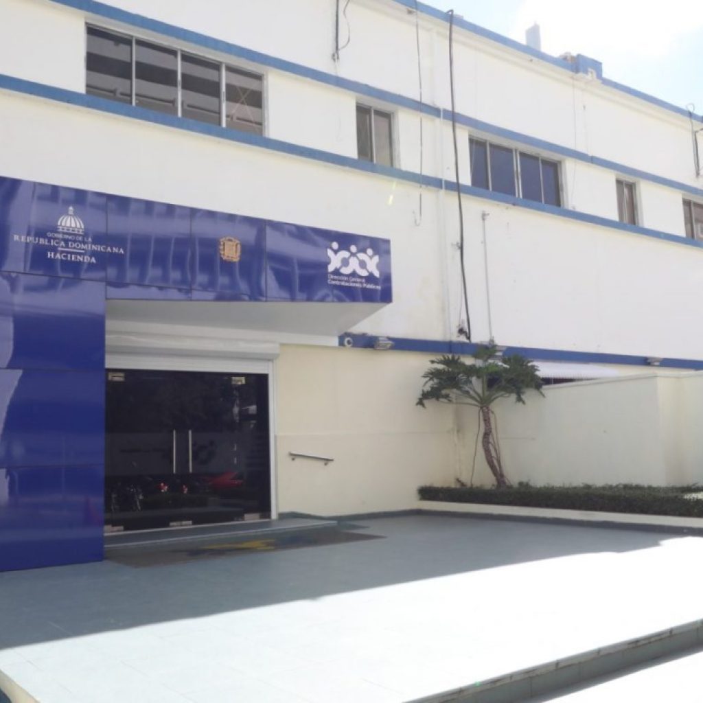 LA DIRECCIÓN GENERAL DE CONTRATACIONES PÚBLICAS HA ENTREGADO 82 CERTIFICACIONES A ASPIRANTES A CONFORMAR LA NUEVA CÁMARA DE CUENTAS