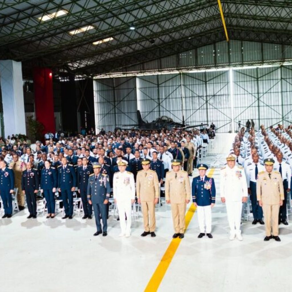 DIRECTOR GENERAL PN ASISTE A MISA POR EL 77.º ANIVERSARIO DE LA FUERZA AÉREA DE REPÚBLICA DOMINICANA