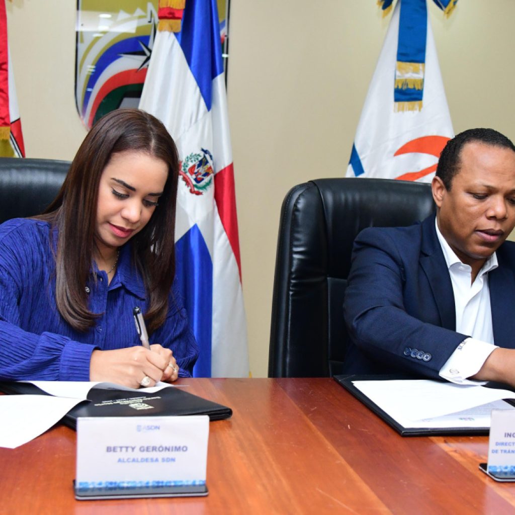 INTRANT Y ALCALDÍA DE SDN ACUERDAN ACCIONES PARA REORDENAR EL TRÁNSITO EN ESE MUNICIPIO