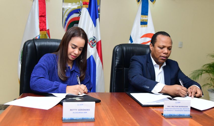 Intrant Y Alcaldía De Sdn Acuerdan Acciones Para Reordenar El Tránsito En Ese Municipio