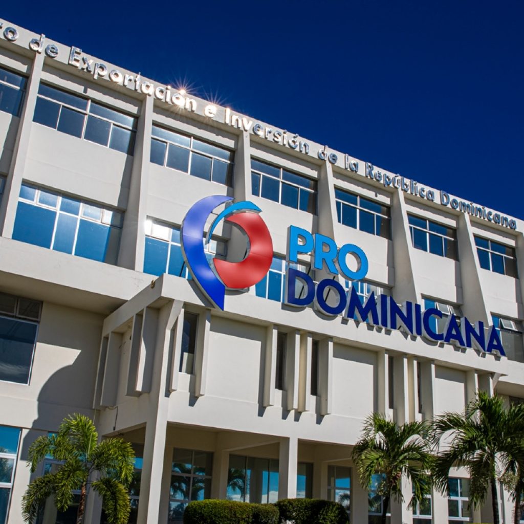 Capital Finance International reconoce a ProDominicana por su impulso al desarrollo económico en el Caribe