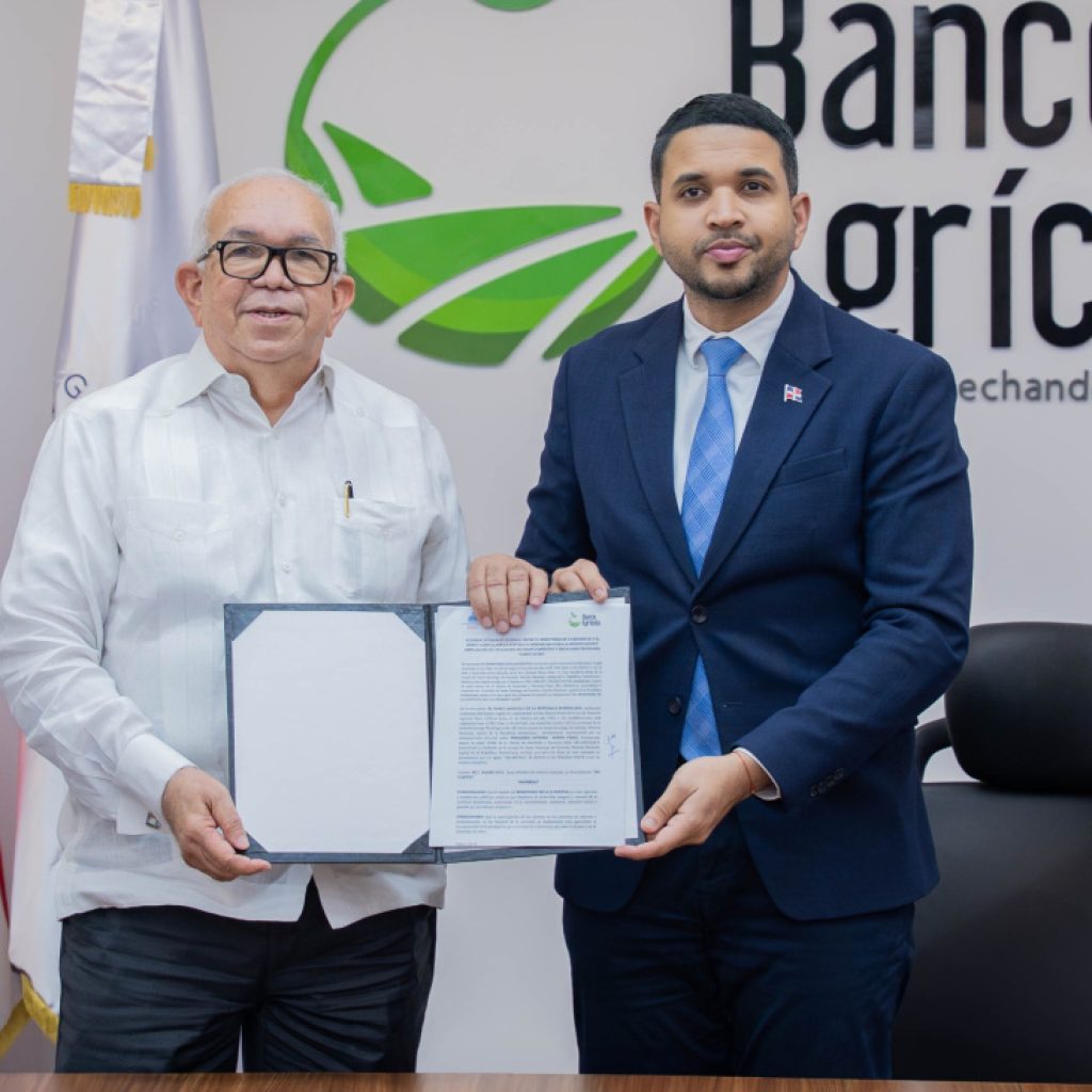 MINISTERIO DE LA JUVENTUD Y BANCO AGRÍCOLA DESTINAN RD 250 MILLONES AL AGRO JUVENIL